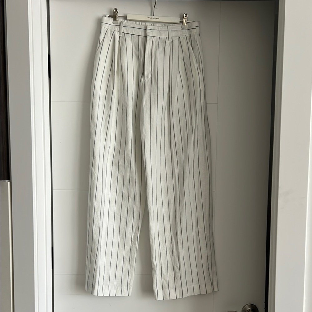 Gap Striped White and blue Pants size 6